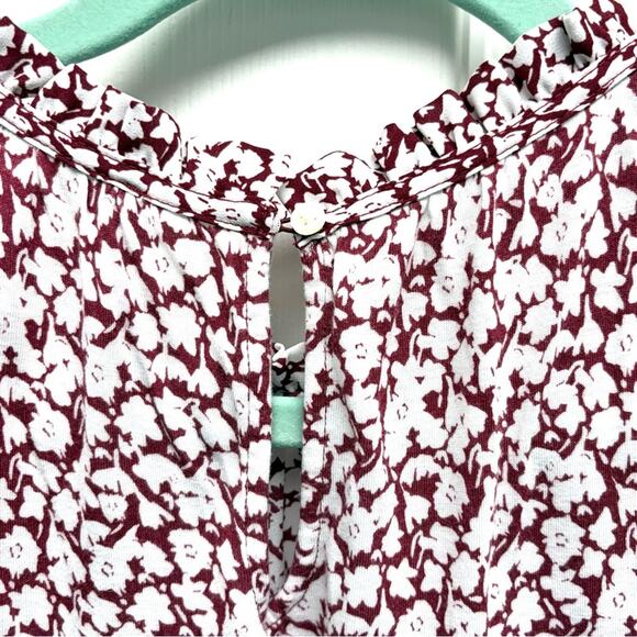 Loft Sleeveless Floral Blouse, Ruffle Neck Crew, Burgundy and White, Size XSP - Picture 4 of 7
